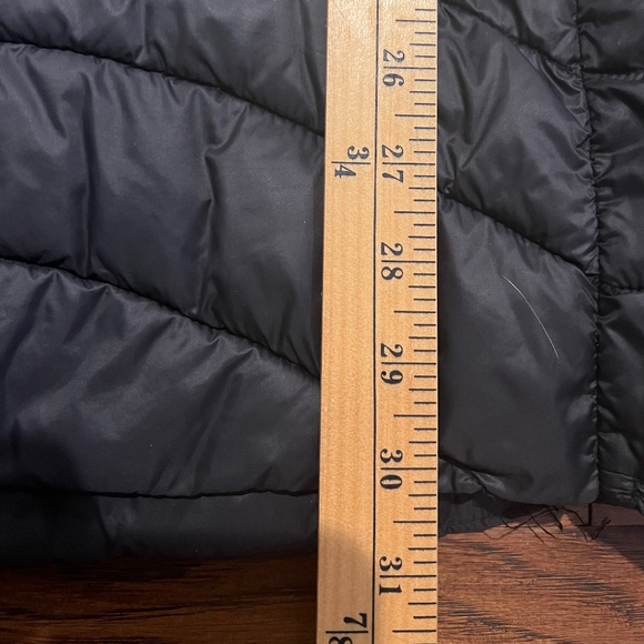 GAP women lightweight long hooded black puffer size small - Picture 9 of 9